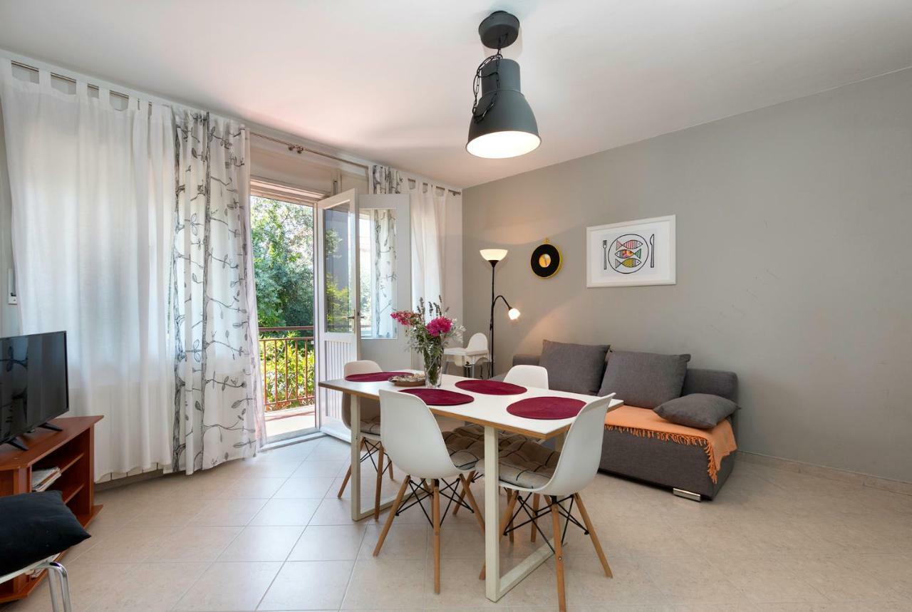 Apartments Ariana Pula Exterior photo
